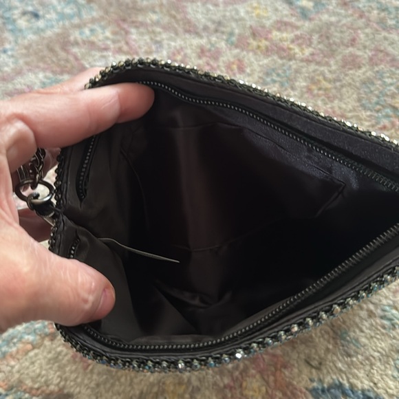 Sparkle rhinestone look clutch with chain strap - Picture 5 of 8